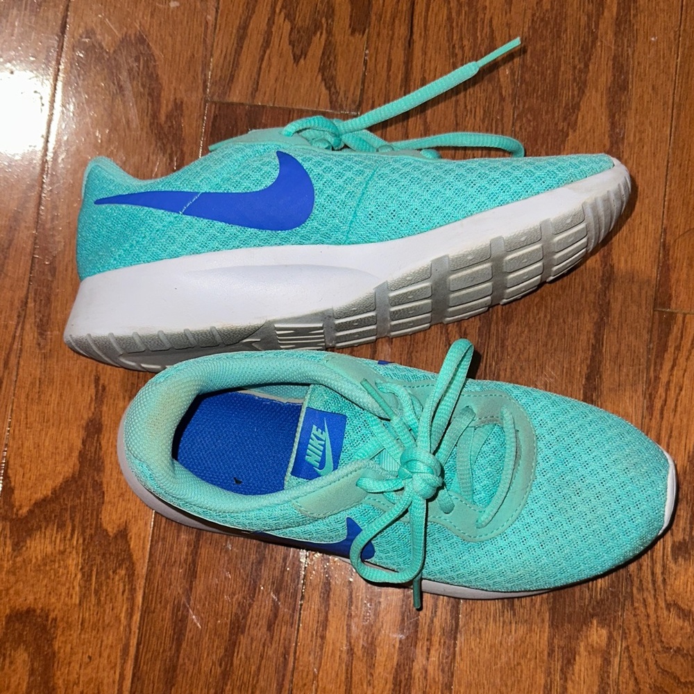 Nike women’s  Aqua and Royal Blue Sneakers
